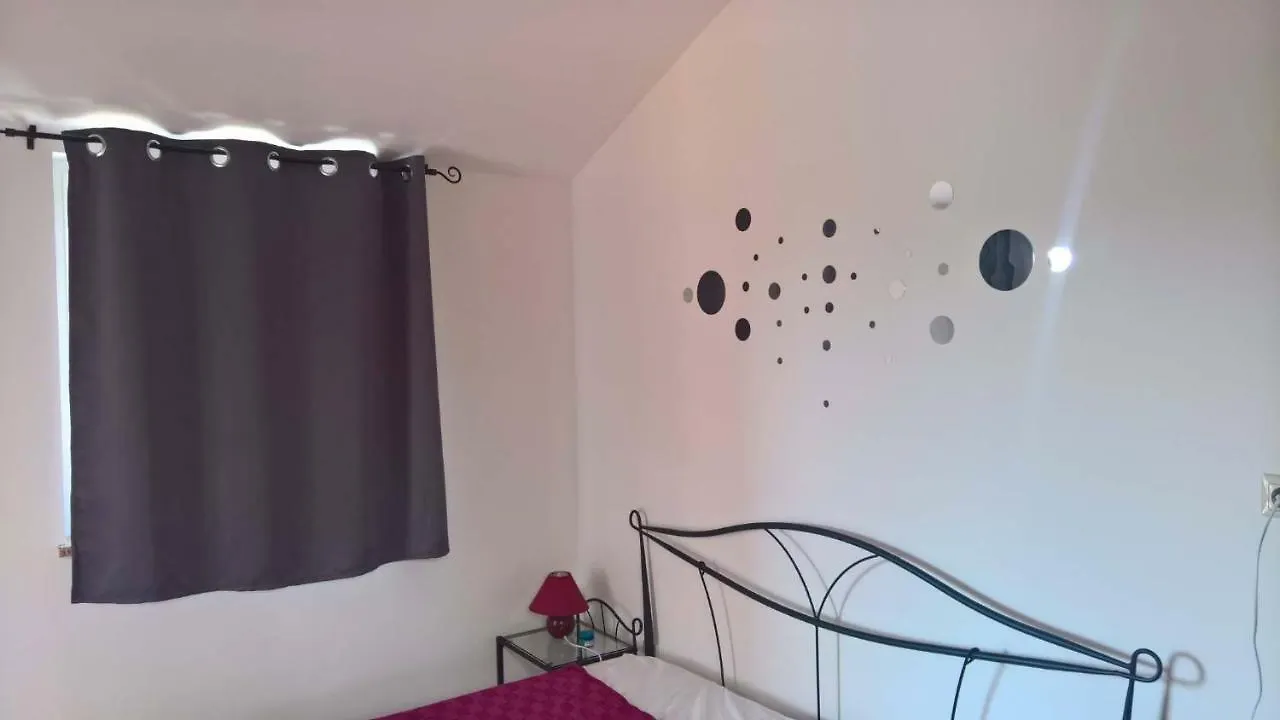Apartment Poleti 马林斯卡
